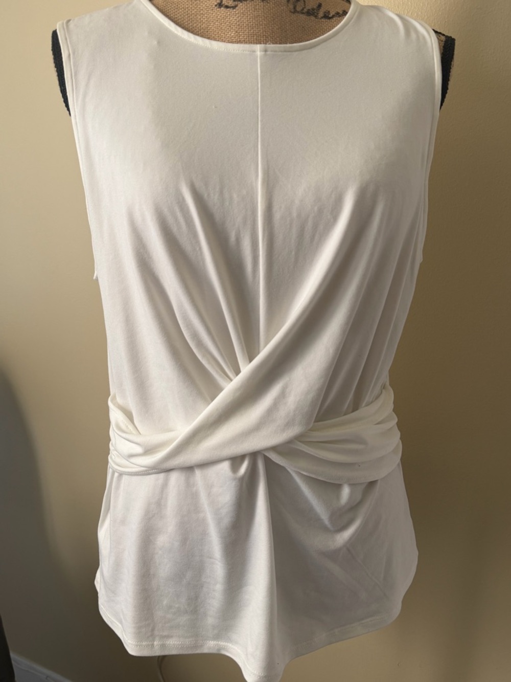 Express White Twist-Front Sleeveless Tank